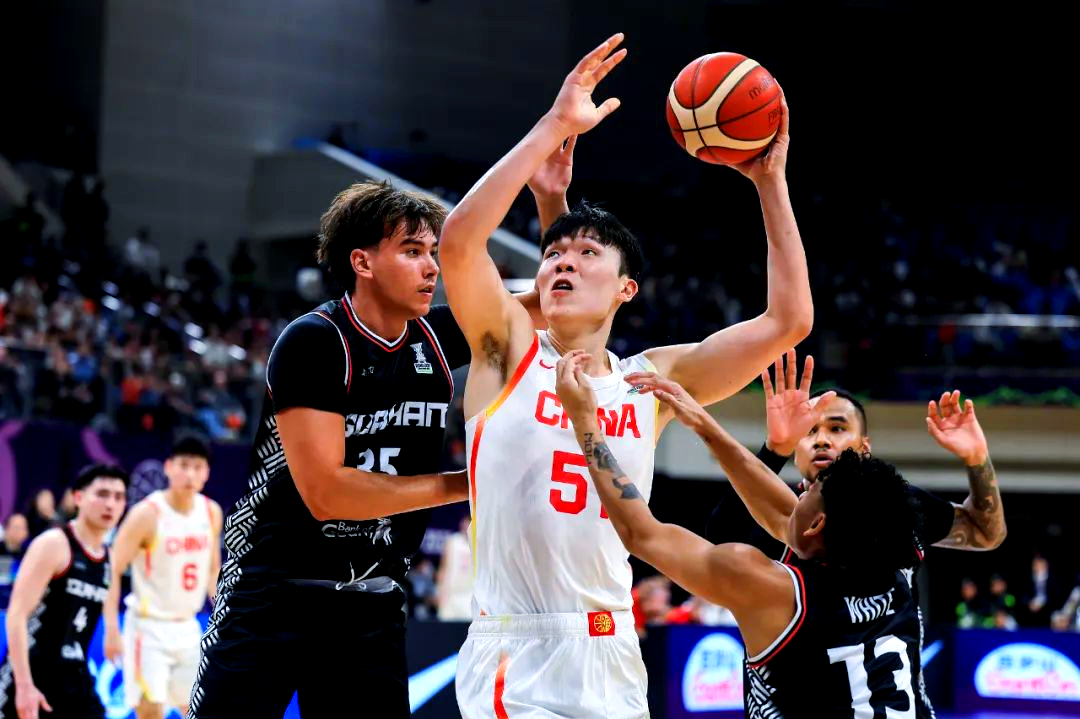 包含亚洲杯首回合爆出冷门！广厦男篮惊险马德里竞技，争冠形势突变的词条